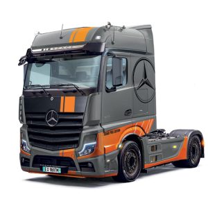 1/24 MB ACTROS MP4 BIG SPACE GRAND PRIX EDITION (01/25) *