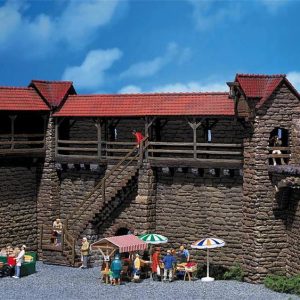 1/87 2 VERDEDINGSTORENS VOOR OUDE STAD