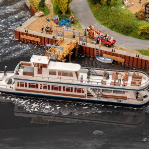 1/87 PASSAGIERSSCHIP